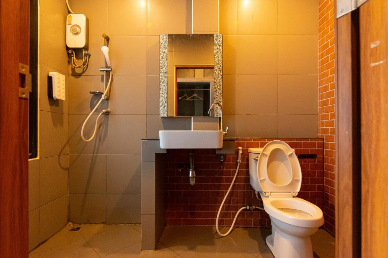 Matini Klong1 Hotel Rangsit Екстериор снимка